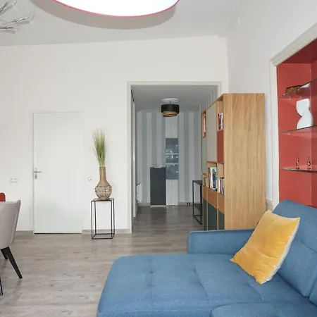 Un Trois Etoiles Entre La Rochelle Et Les Marais Poitevin * Marans (Charente-Maritime)