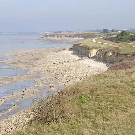 Un Trois Etoiles Entre La Rochelle Et Les Marais Poitevin アパート *