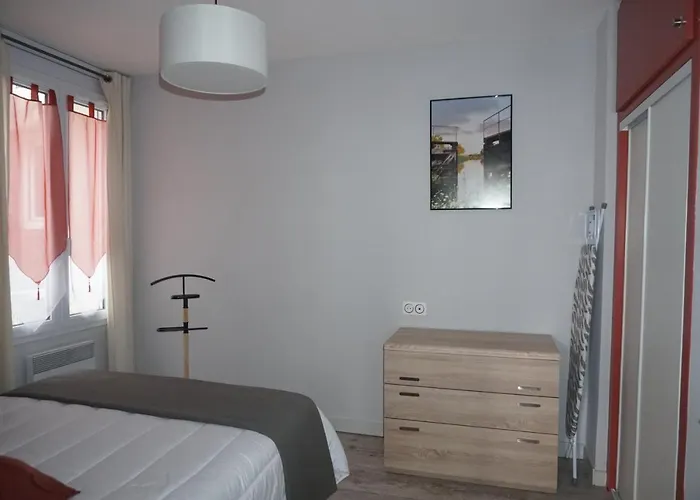 Un Trois Etoiles Entre La Rochelle Et Les Marais Poitevin Apartment *