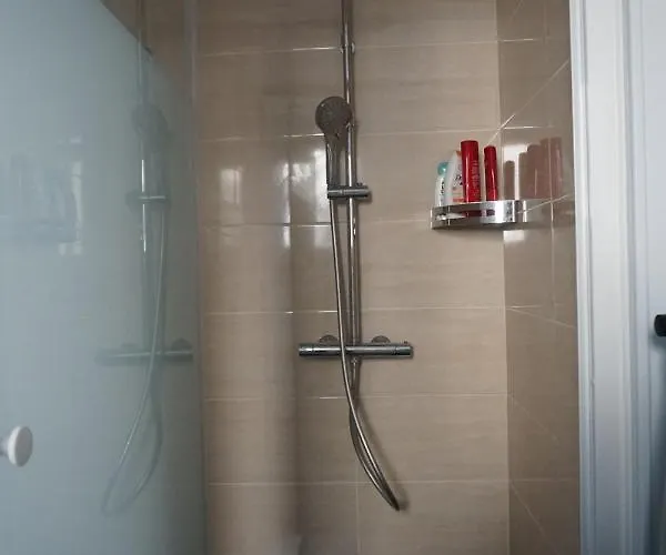 Un Trois Etoiles Entre La Rochelle Et Les Marais Poitevin Marans (Charente-Maritime)