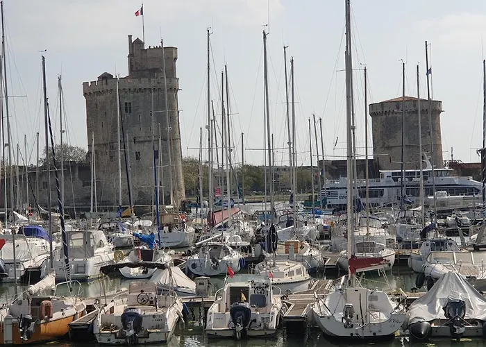 Apartment Un Trois Etoiles Entre La Rochelle Et Les Marais Poitevin *